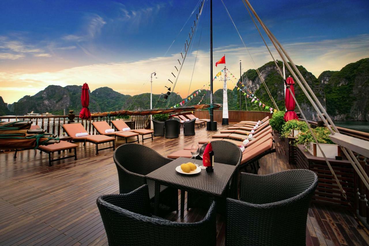 Hotel Alisa Premier Cruise à Hạ Long Extérieur photo