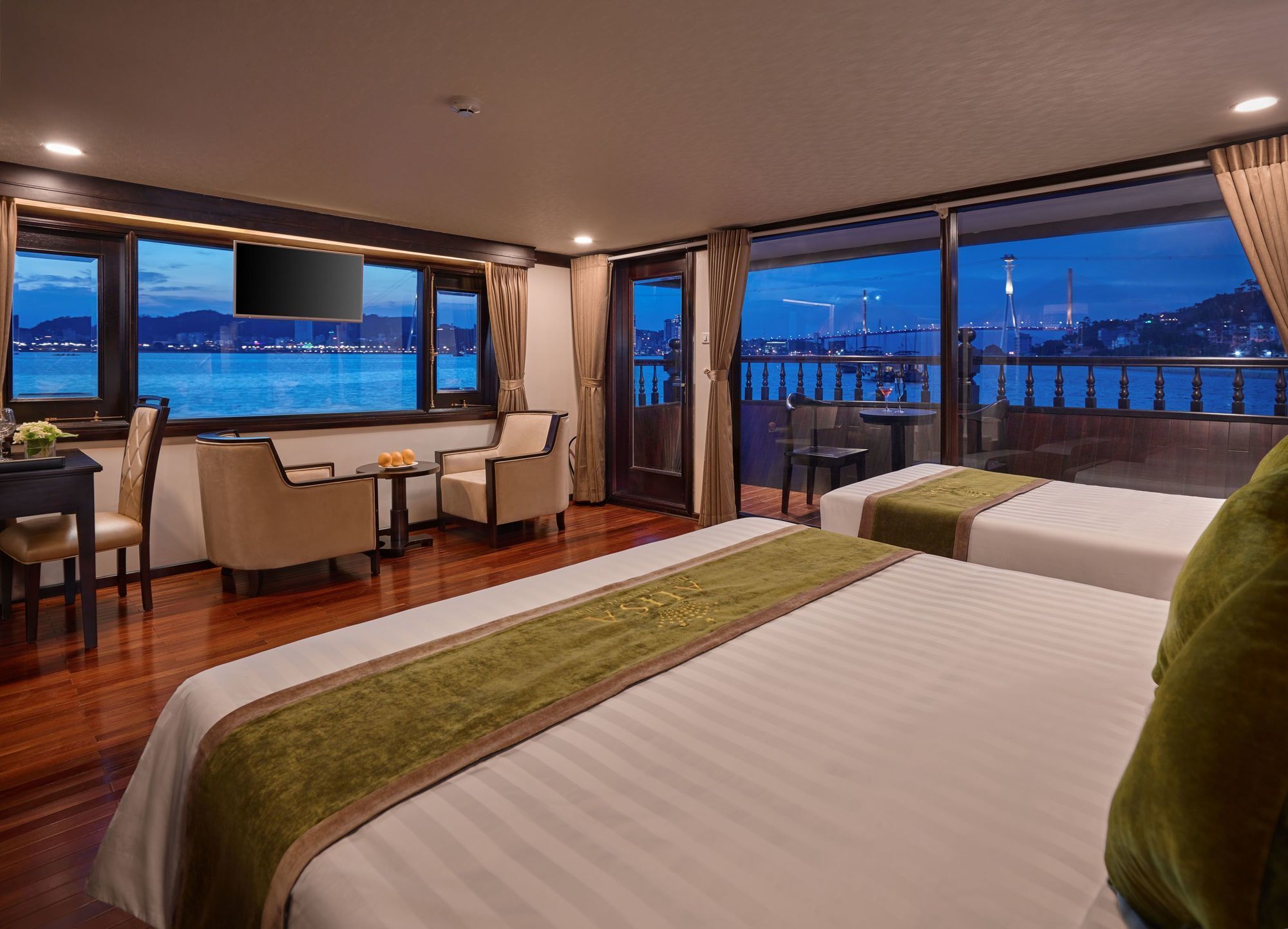 Hotel Alisa Premier Cruise à Hạ Long Extérieur photo